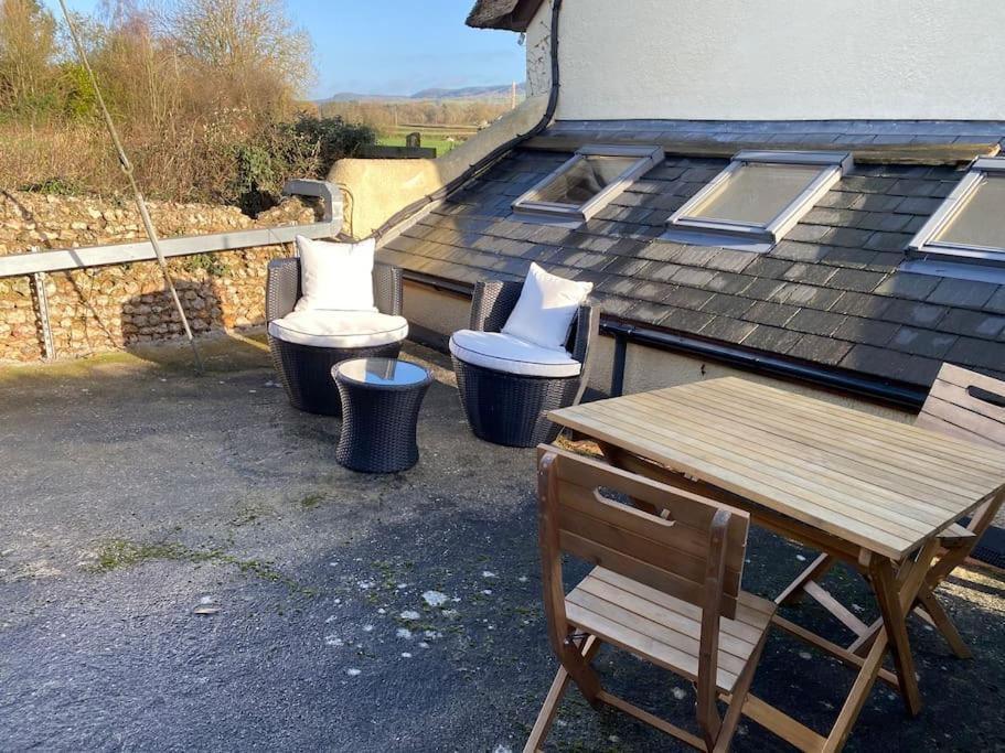 Apartment The With Hot Tub In In Beautiful Countryside East Budleigh